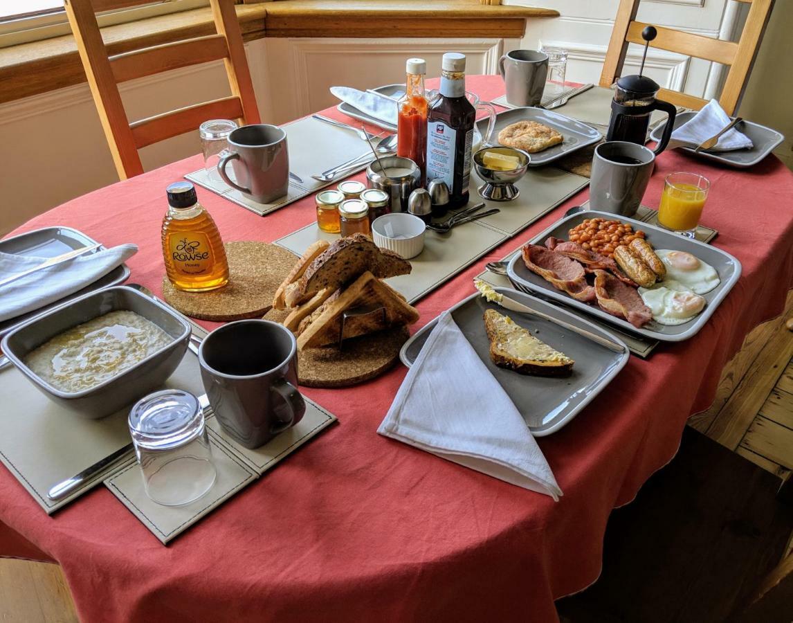 Falcon Crest Guest House Единбург Екстер'єр фото